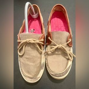 Women’s slip on vans